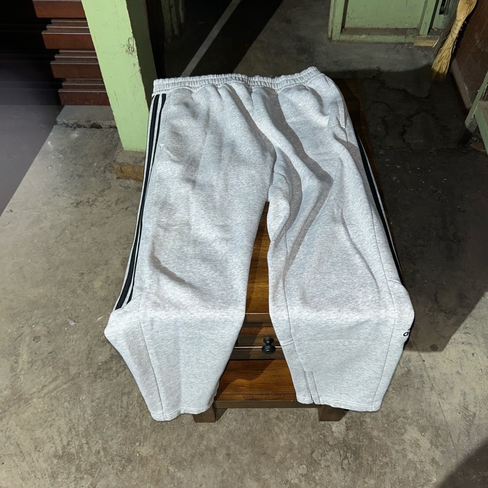 Adidas Mens XL Grey Sweatpants